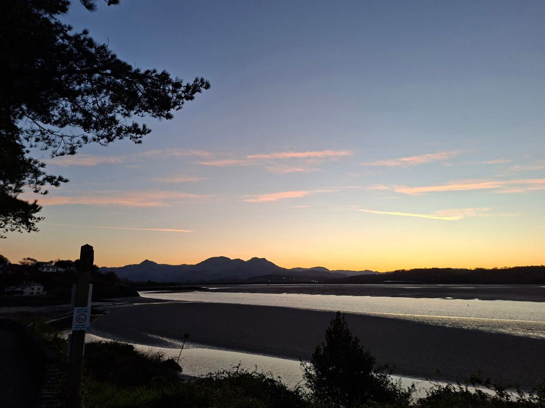 Llannor