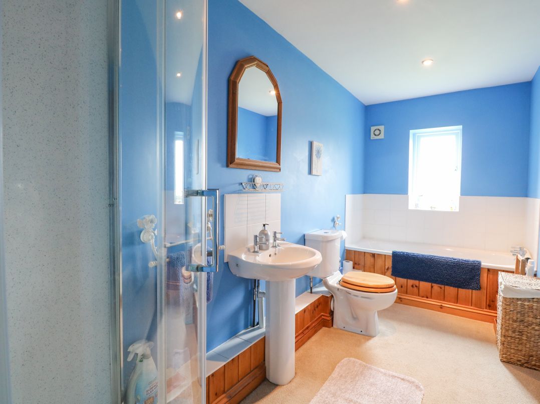 2 Stud Cottage
