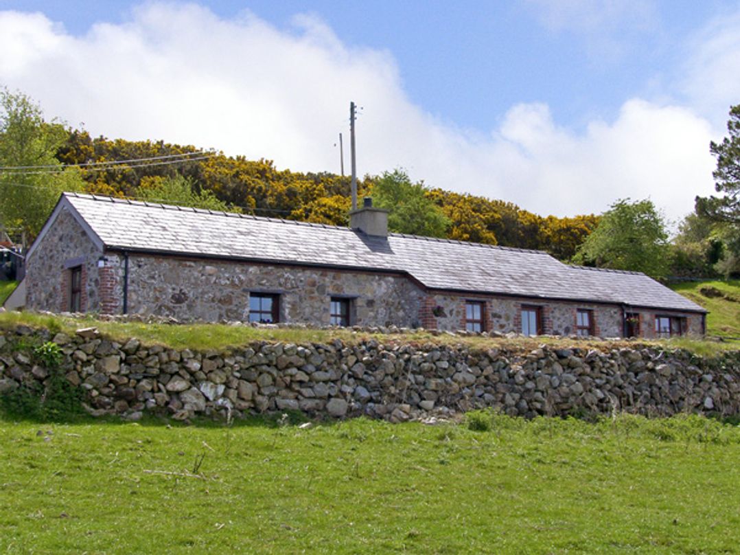 Penrallt Cottage in Y Felinheli, Gwynedd | Cottages & Lodges