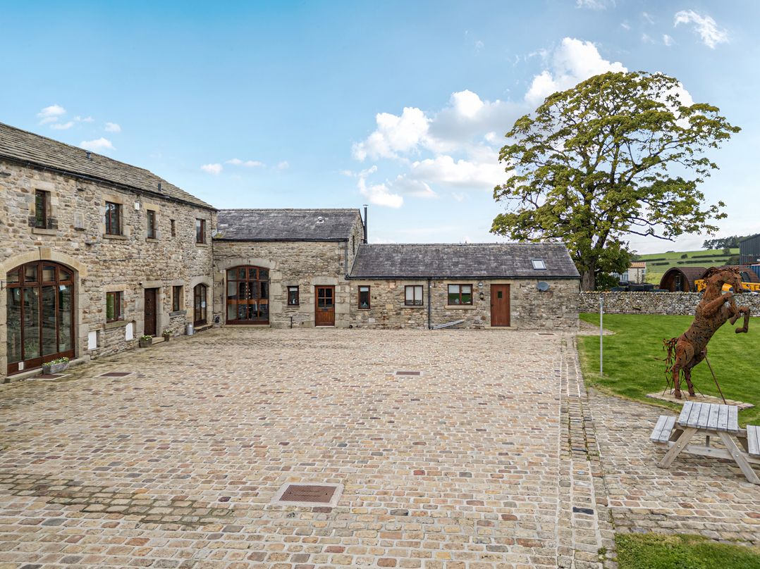Orcaber Farm Barn