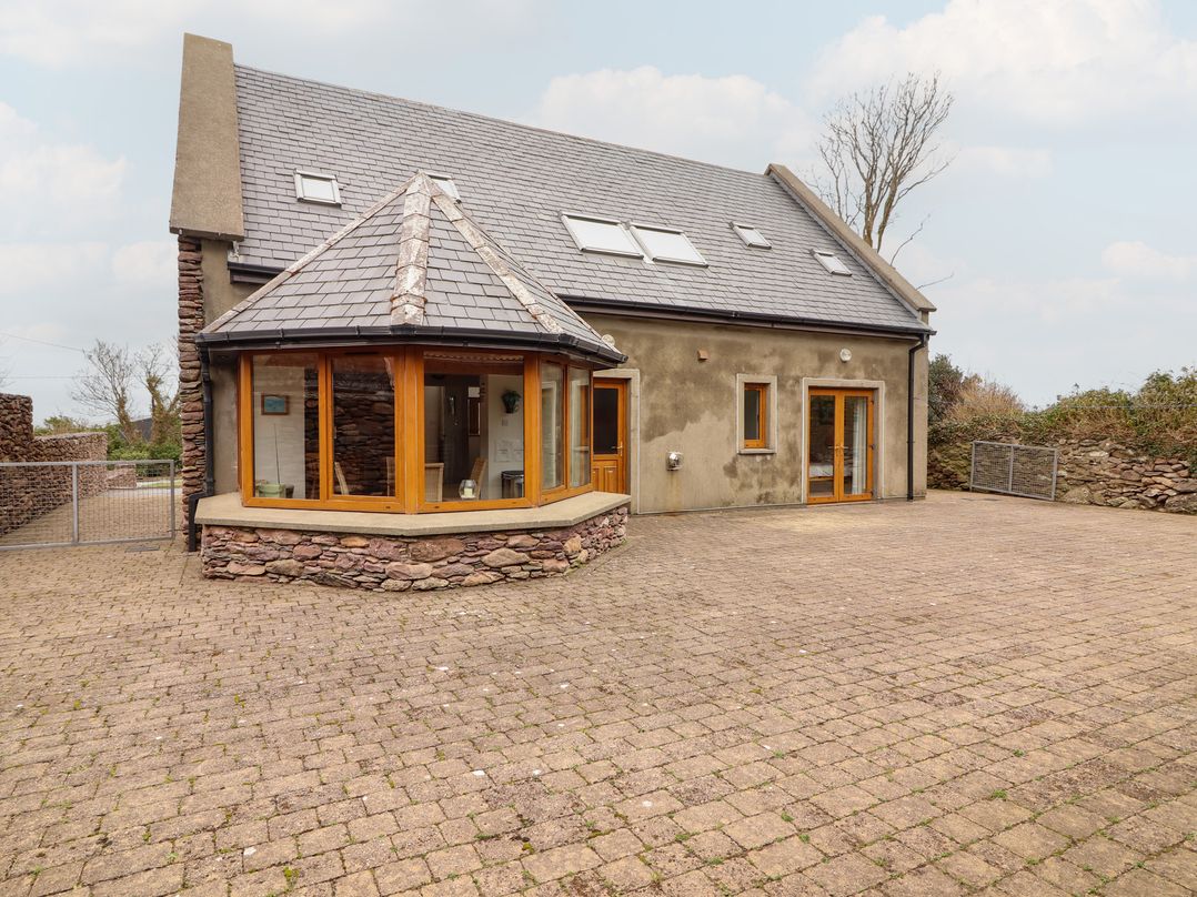 Finn House