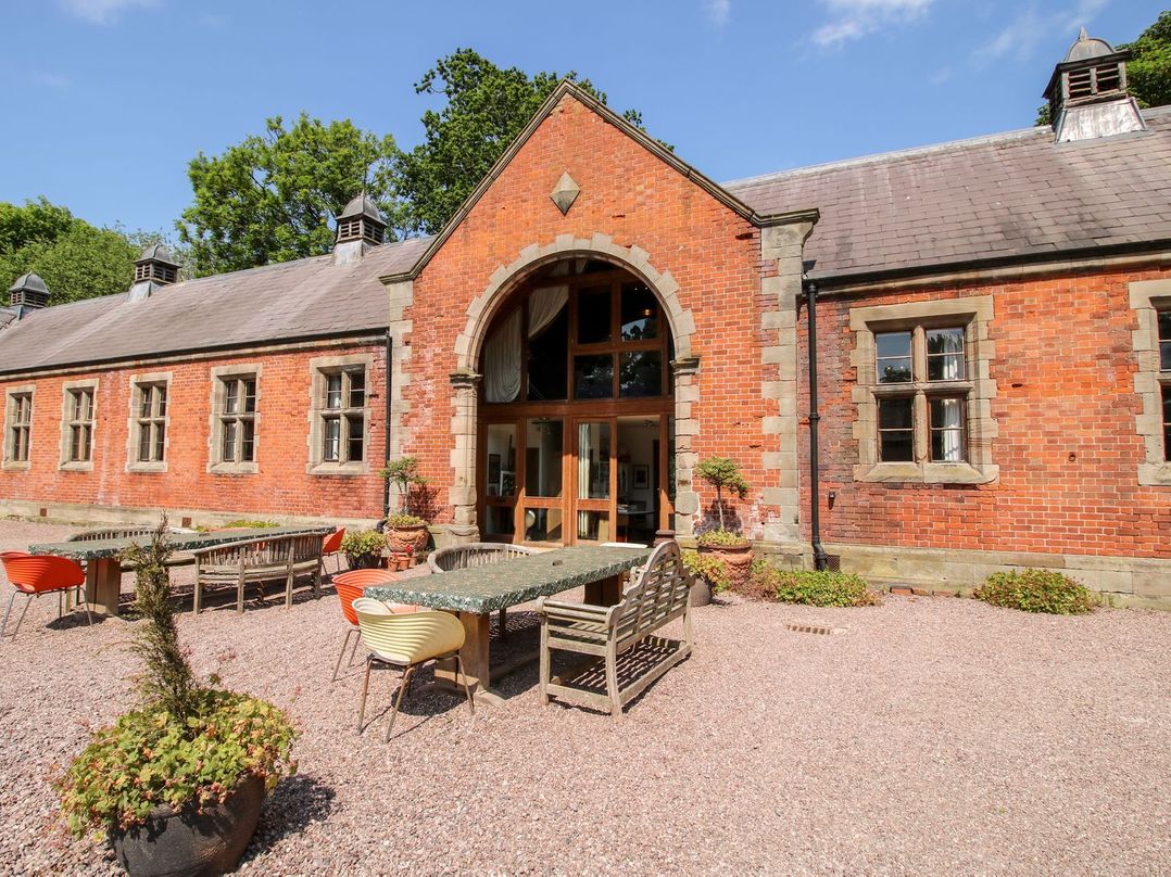 Shrewsbury Lodge