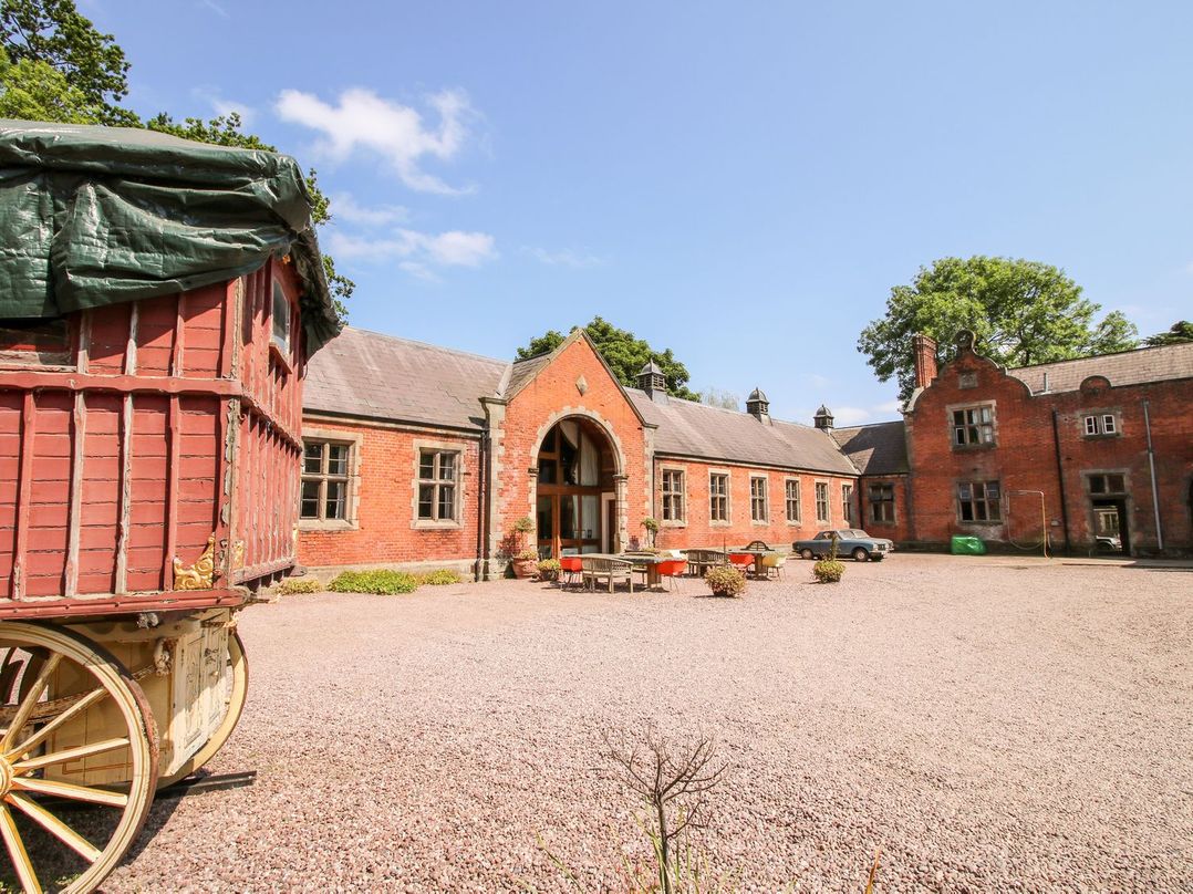 Shrewsbury Lodge