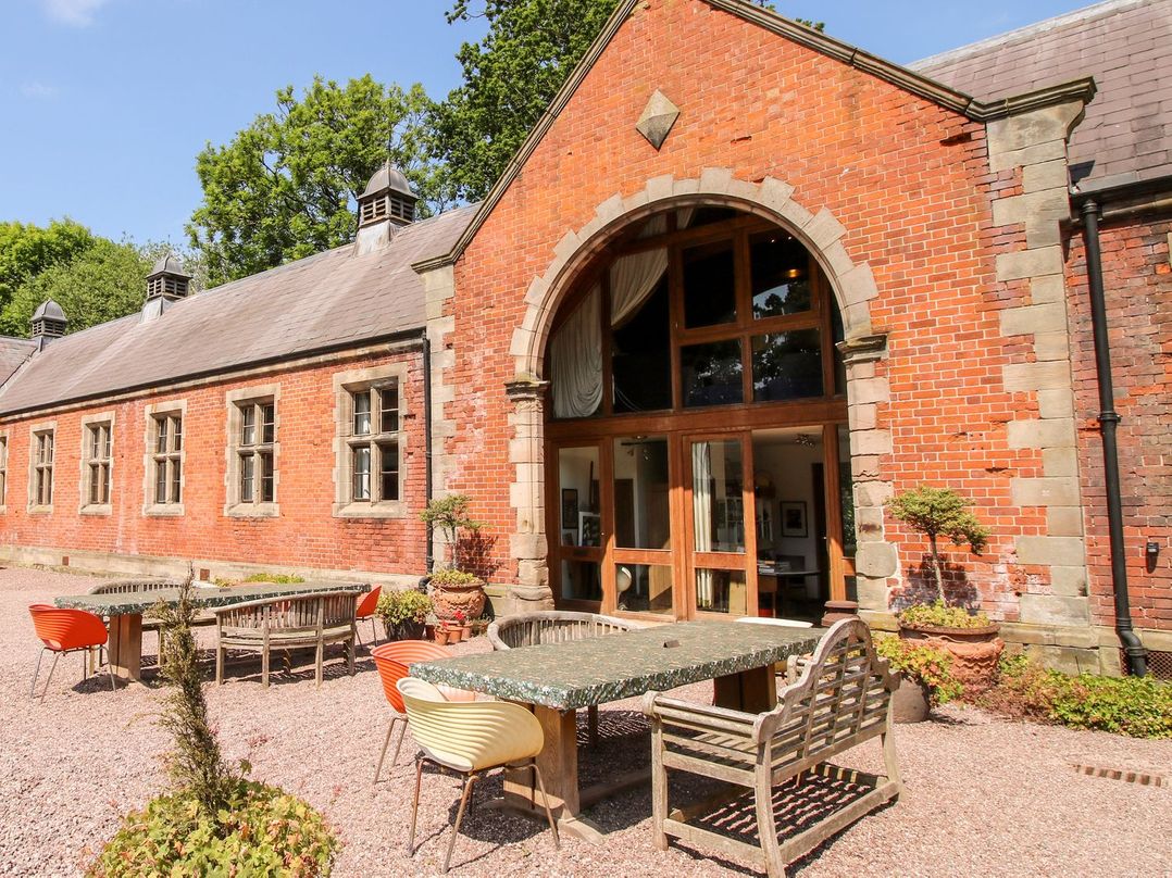 Shrewsbury Lodge