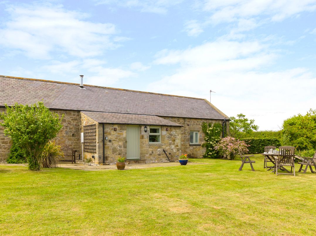 Croft Cottage In Christon Bank, Northumberland | Cottages & Lodges