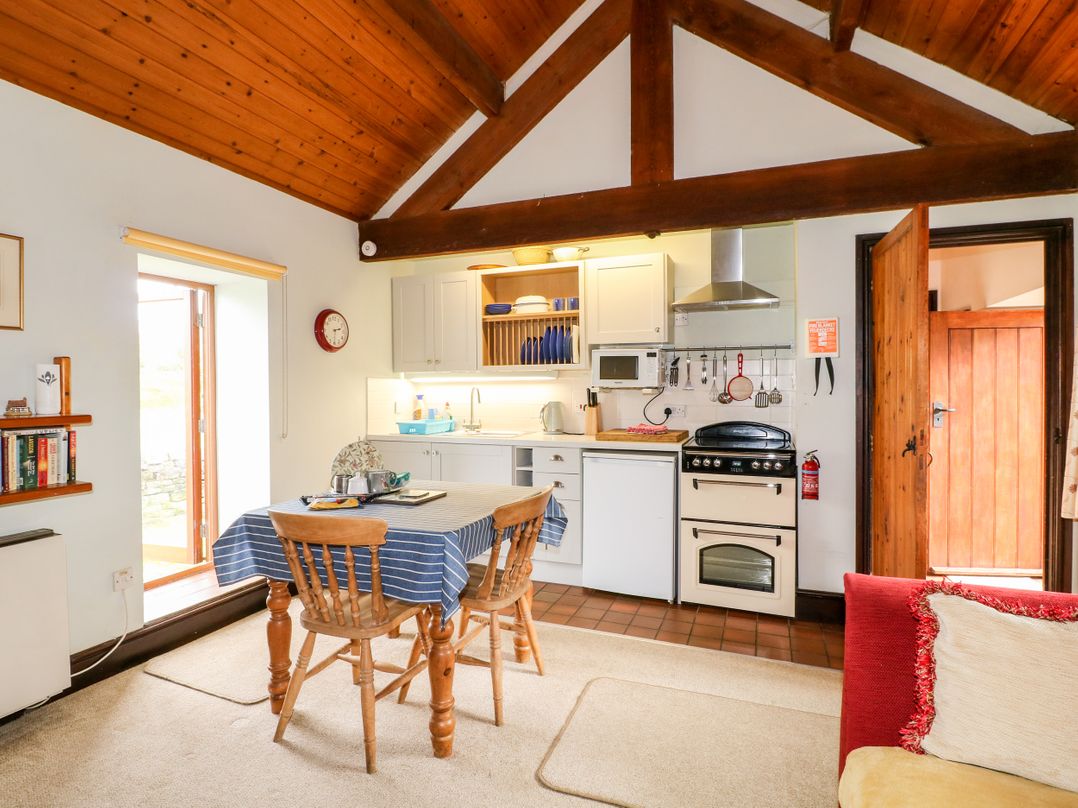 Manifold Cottage