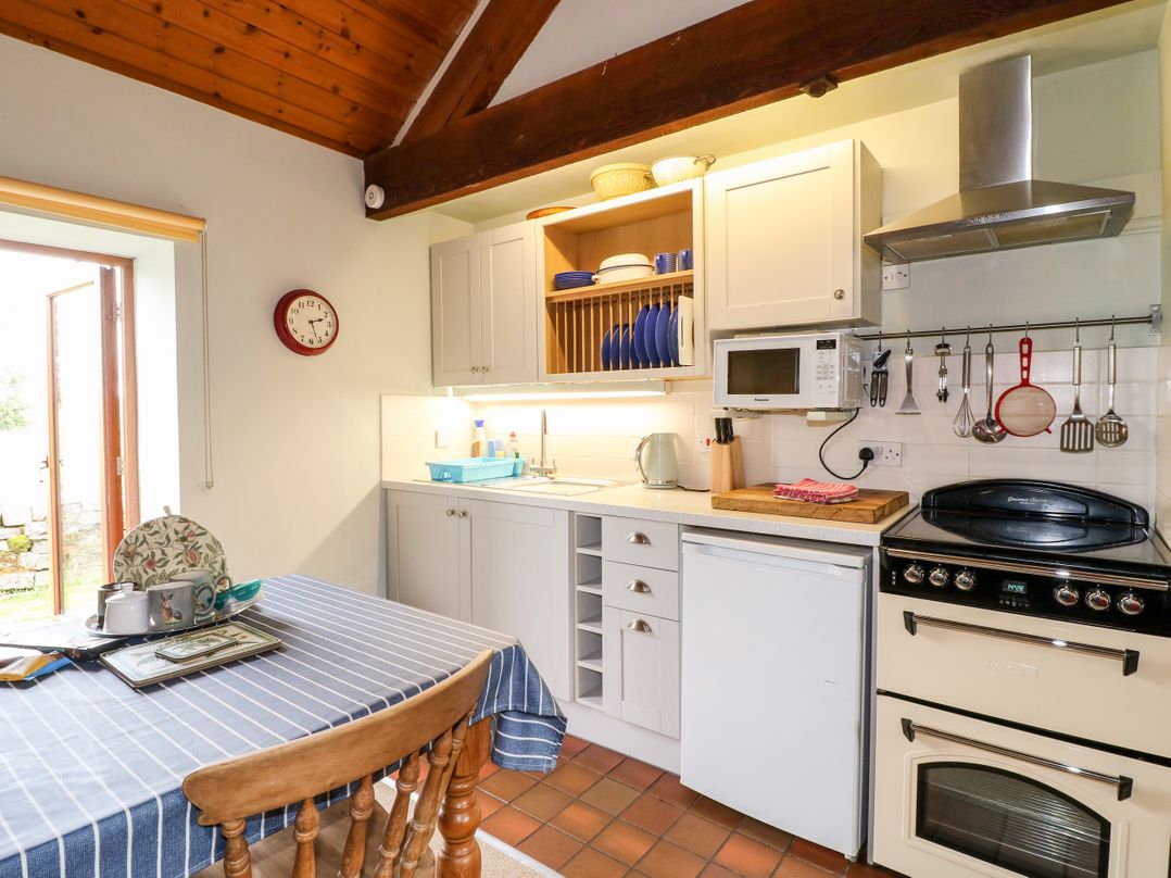 Manifold Cottage