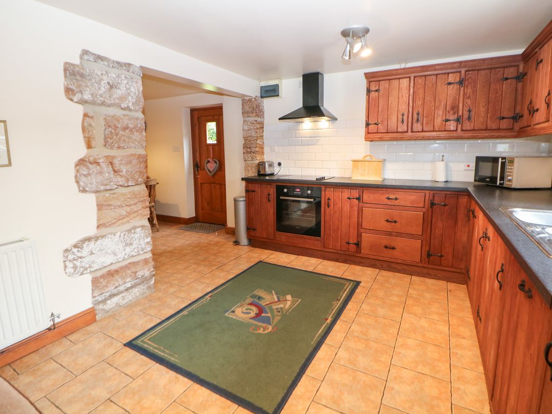 Horse Shoe Cottage