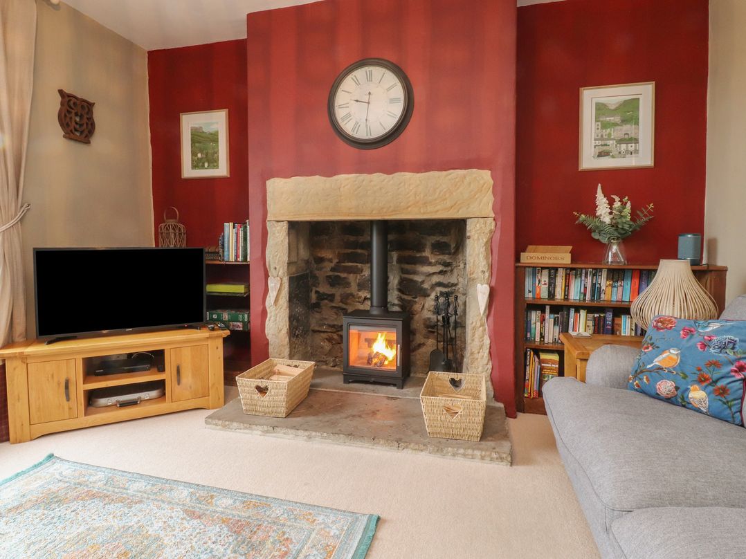 Canalside Cottage