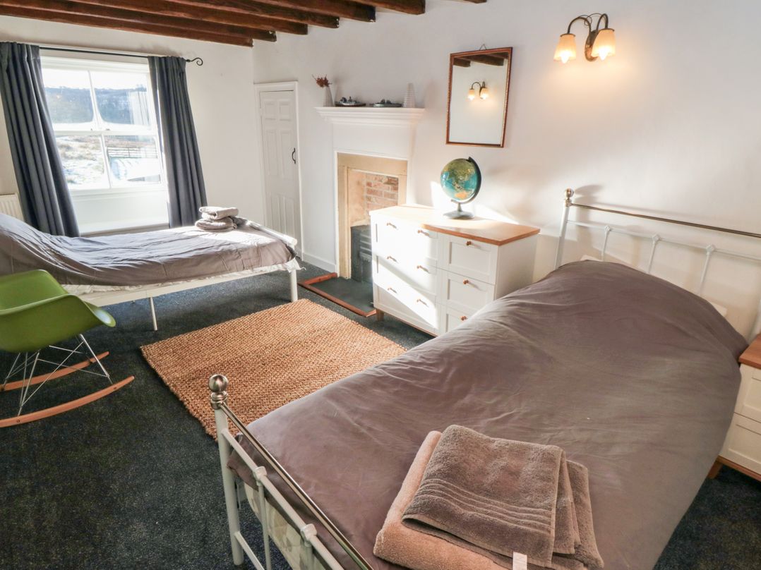 1 Brow Cottages