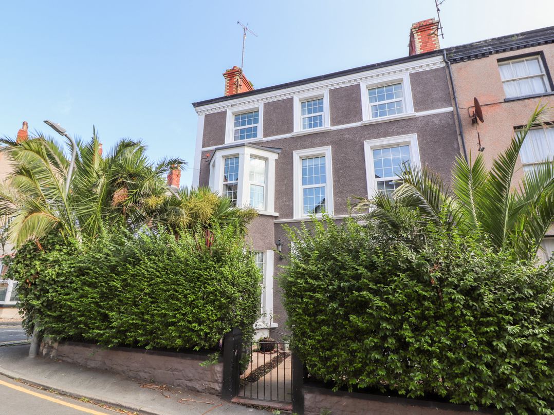 Vale House