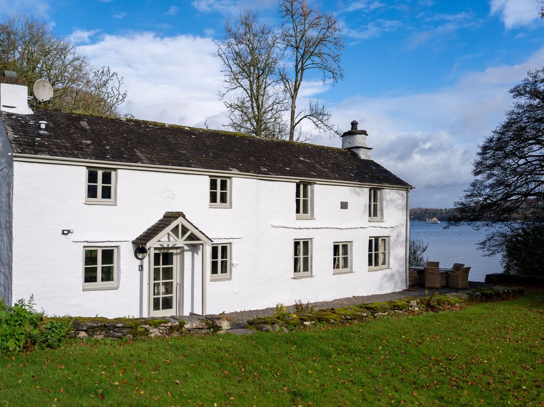 Hullet Hall at the Graythwaite Estate