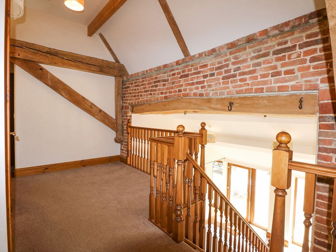 Hadleigh Farm Barn
