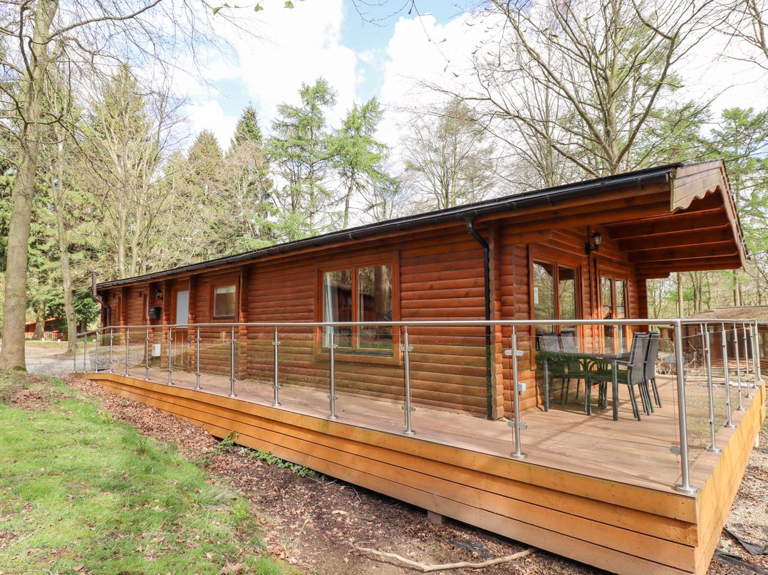 Kenwick Woods Lodge
