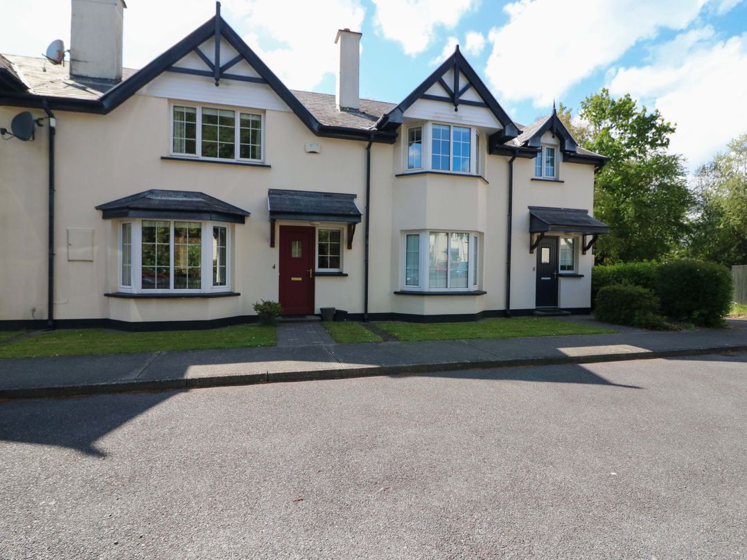 No. 4 Lansdowne Village