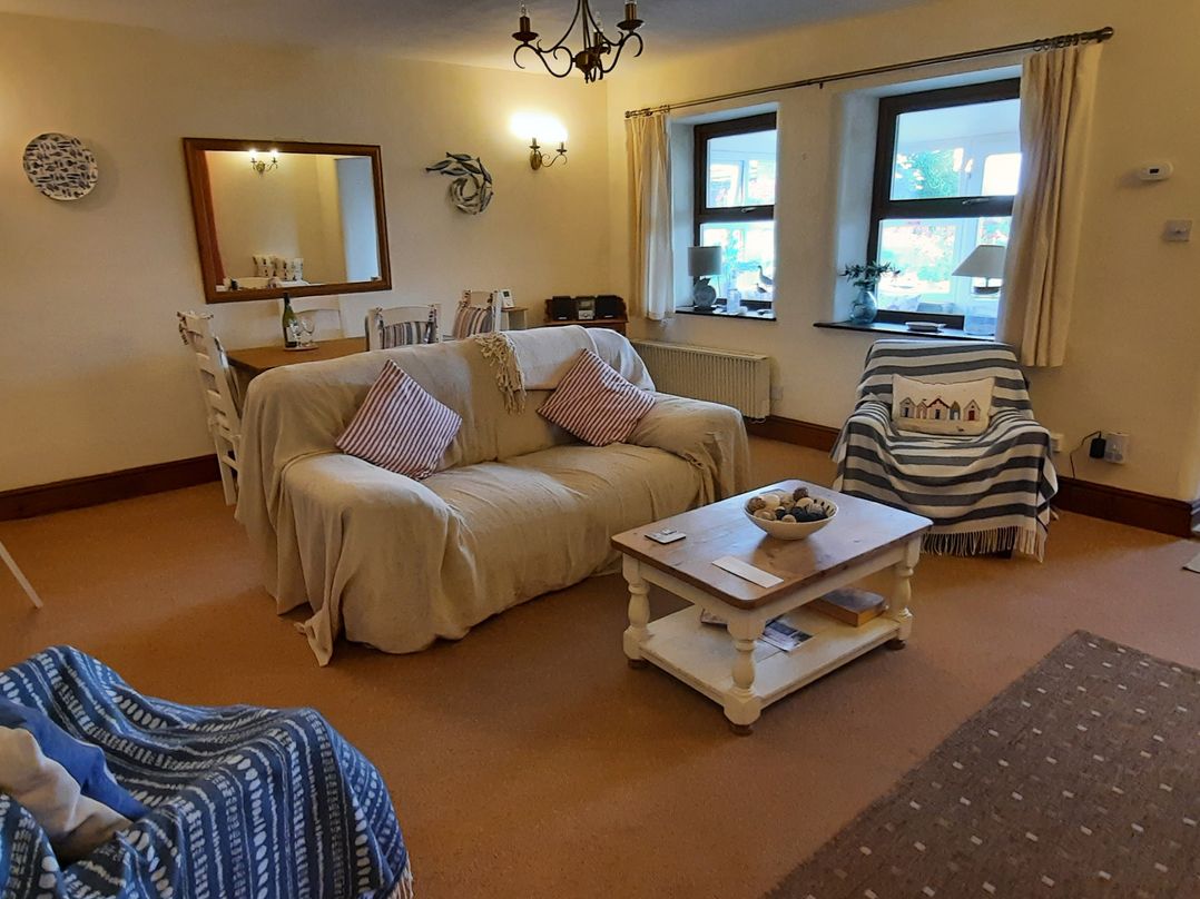 4 Cliff Cottages