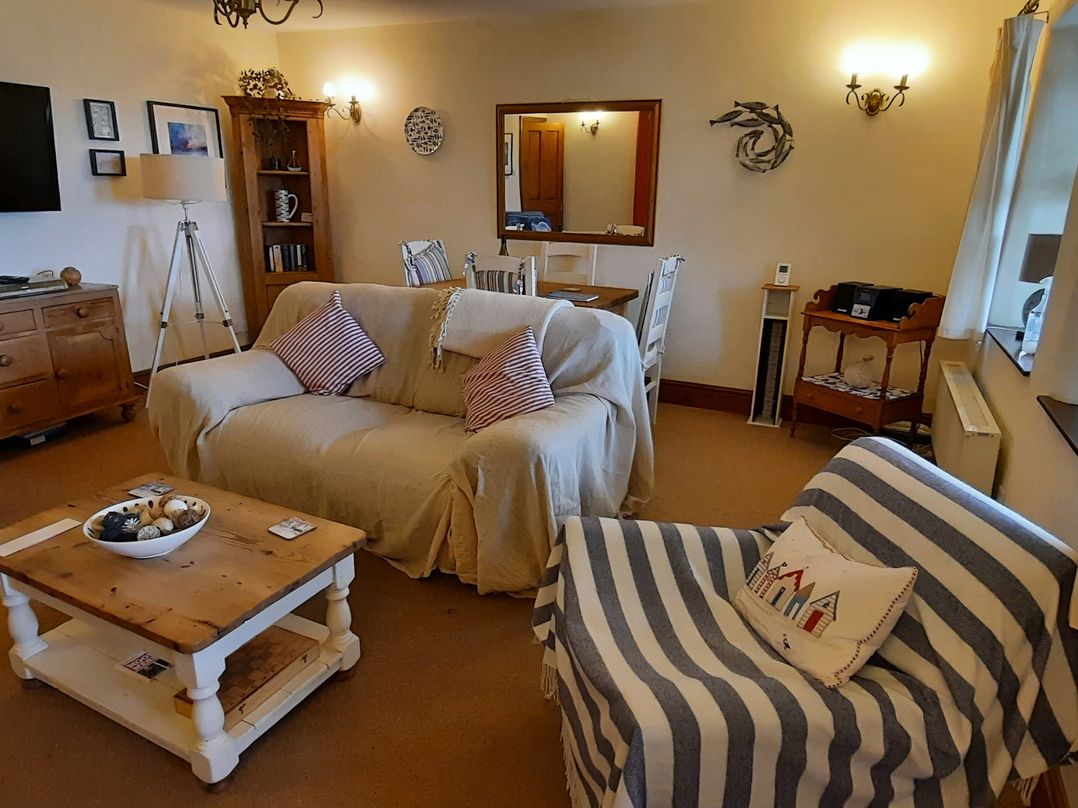 4 Cliff Cottages