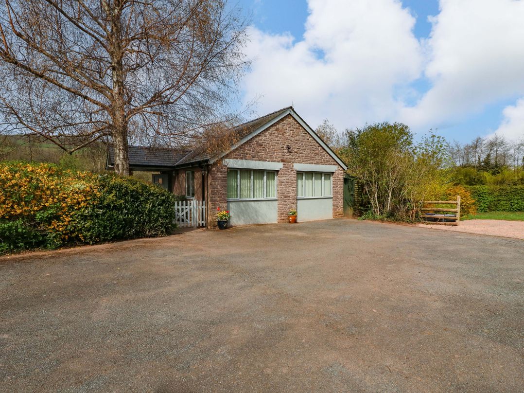 The Lodge, Lower Trefedw