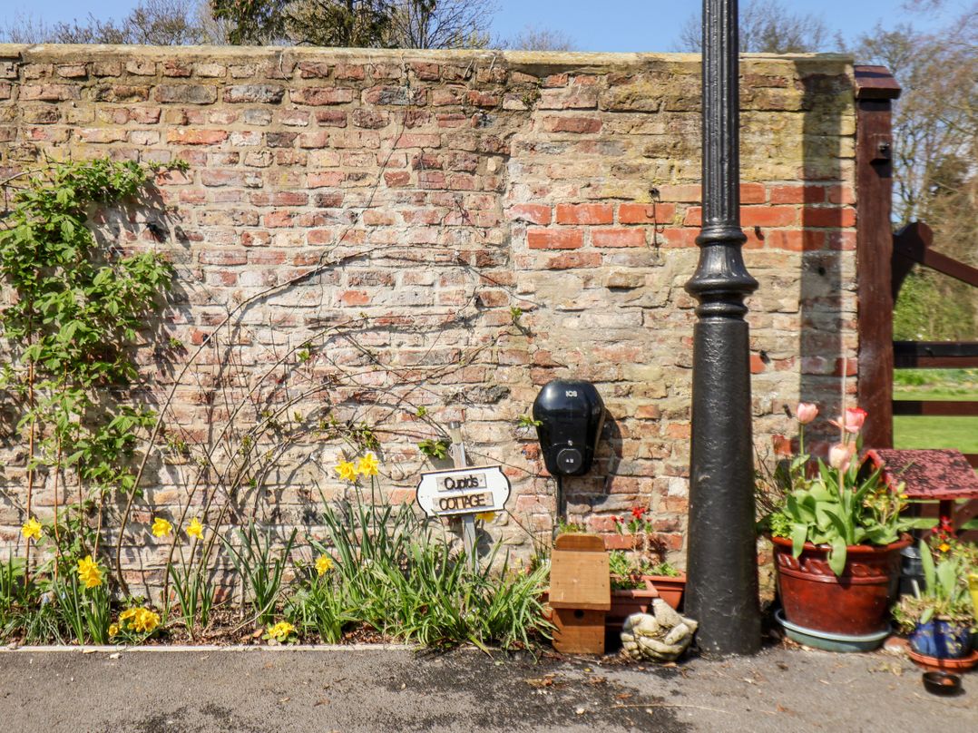 Cupid's Cottage