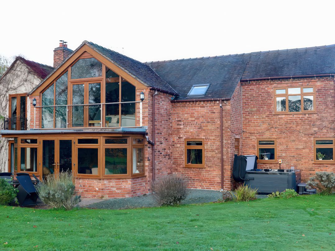 Lake View Cottage