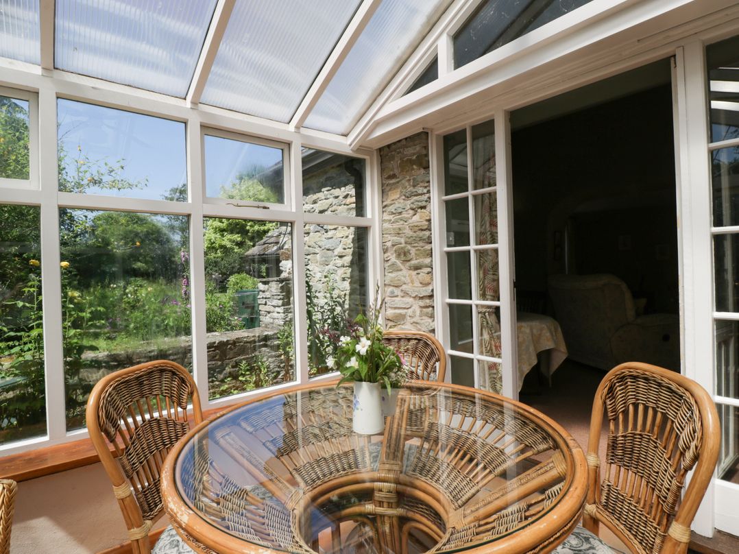 Lower Court Byre