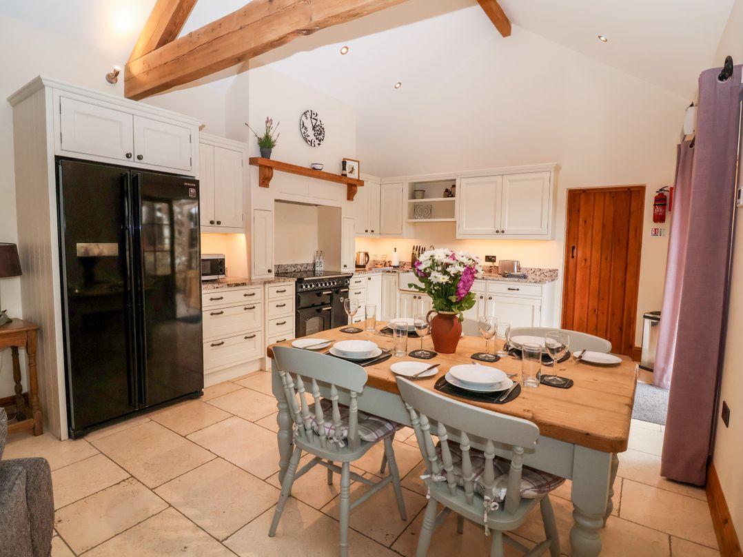 Mistal Cottage