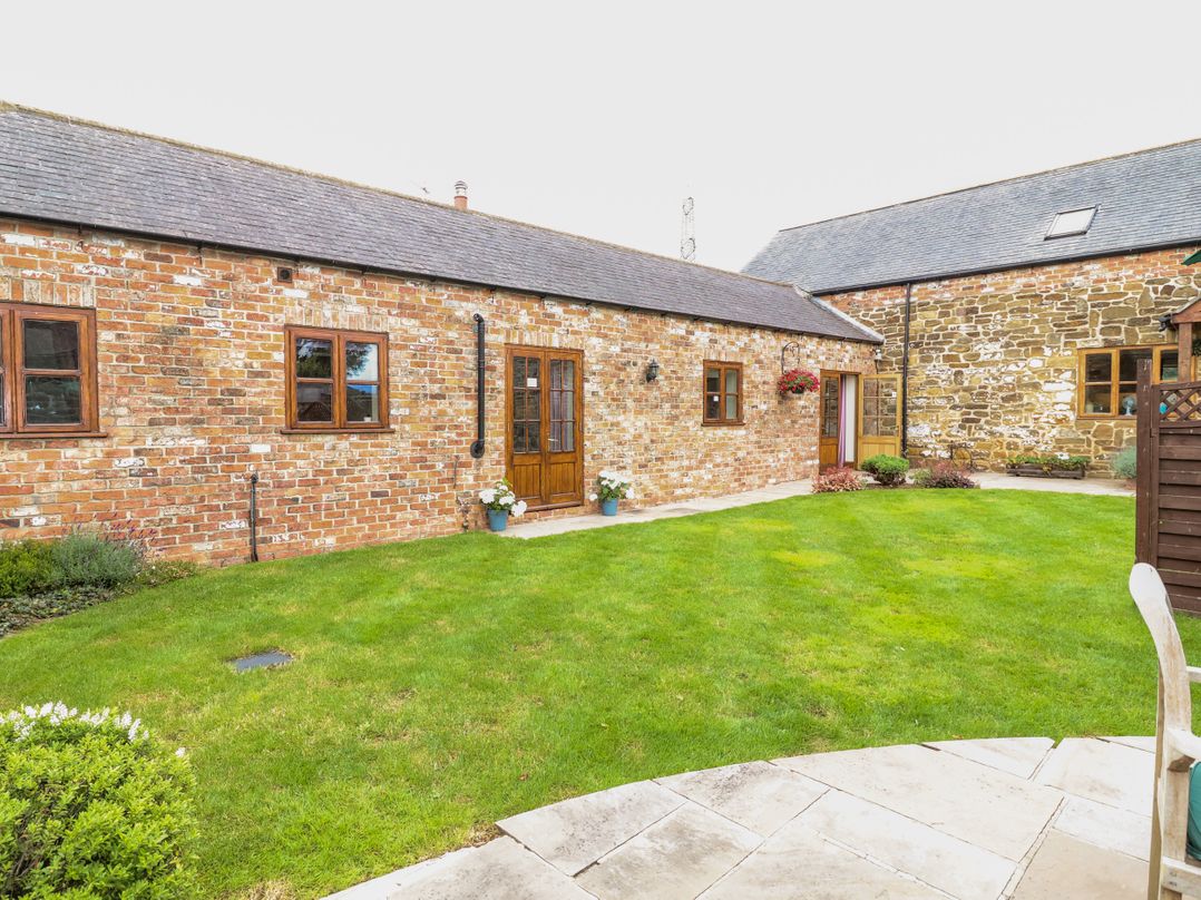 Mistal Cottage