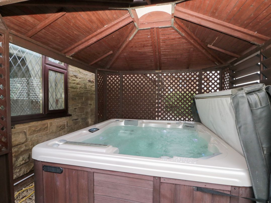 Seacrest Lodge