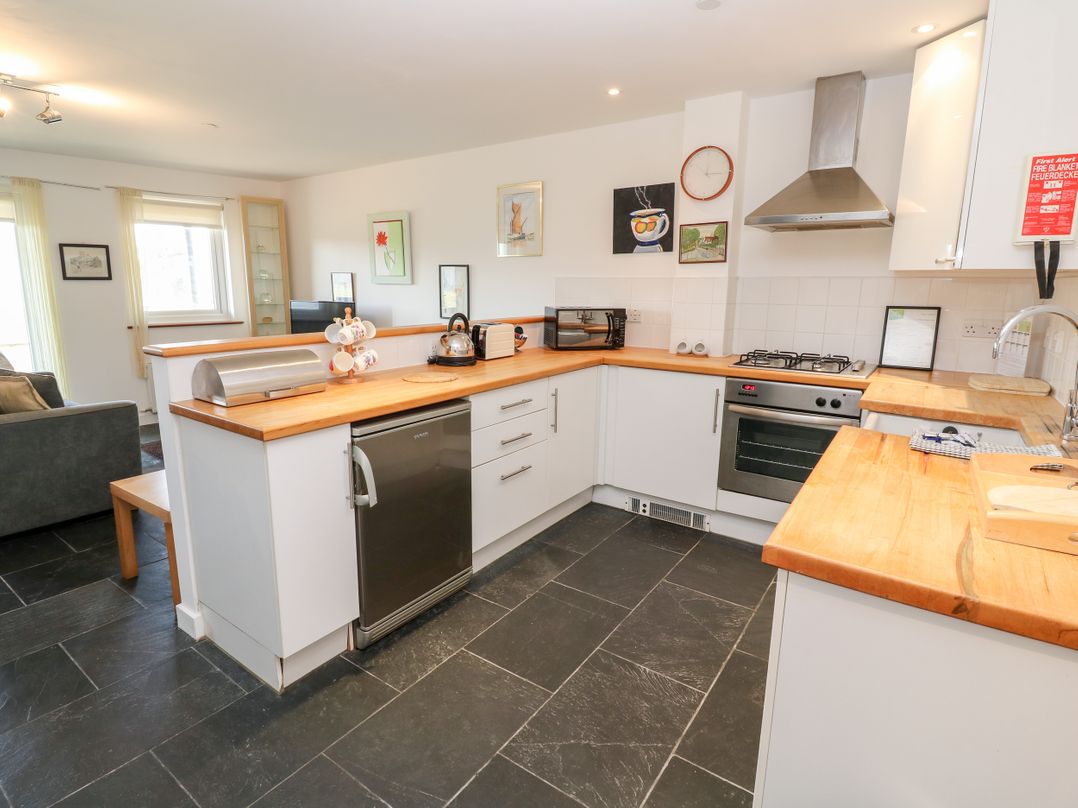 White Lodge Apartment