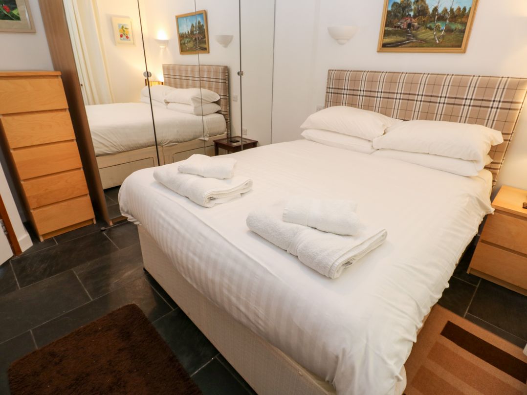 White Lodge Apartment