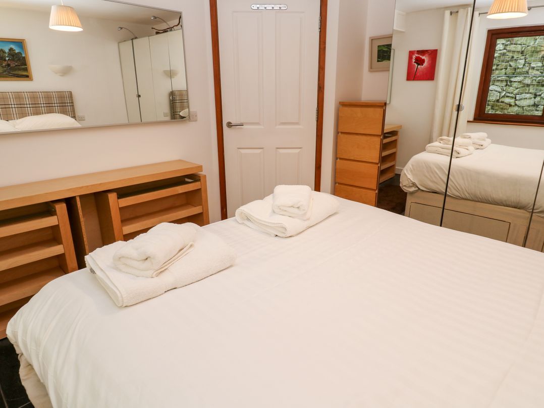 White Lodge Apartment