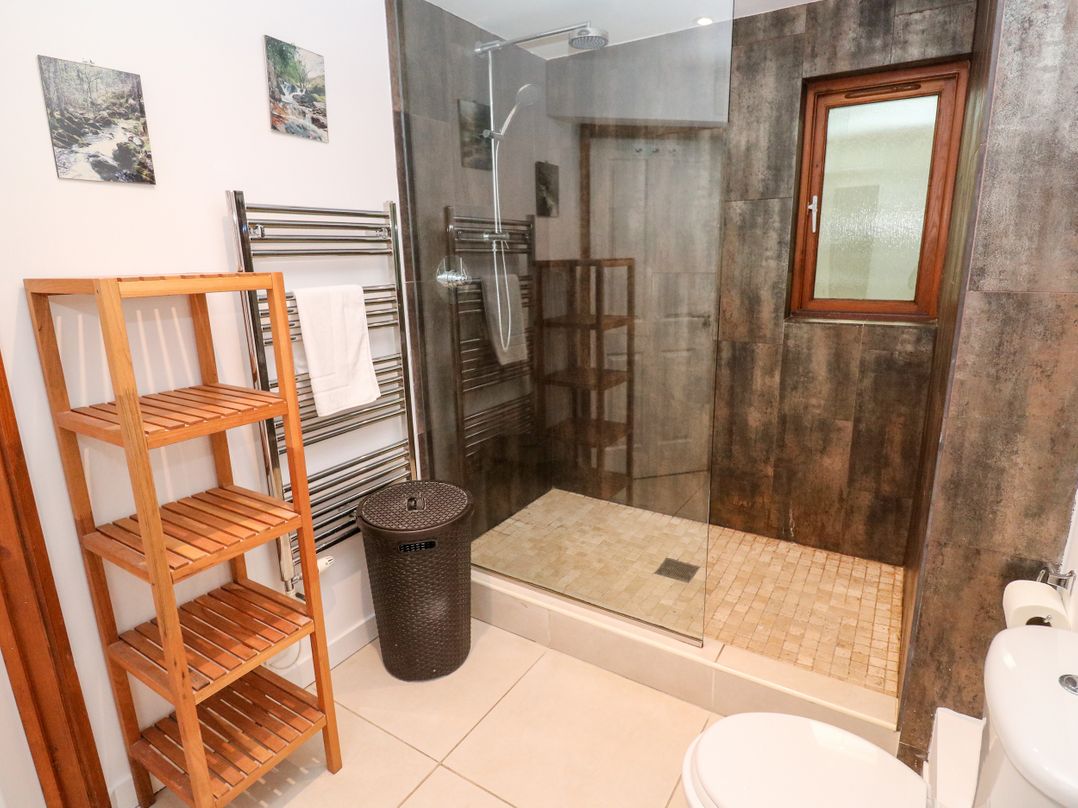 White Lodge Apartment