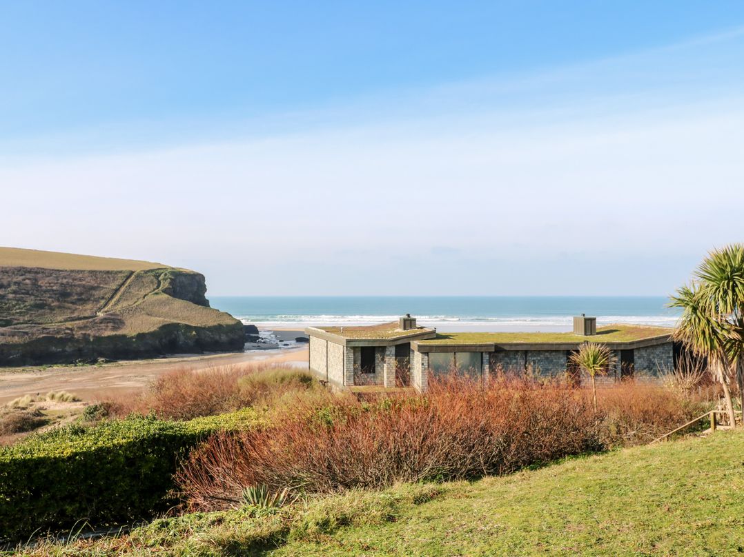 White Lodge Apartment