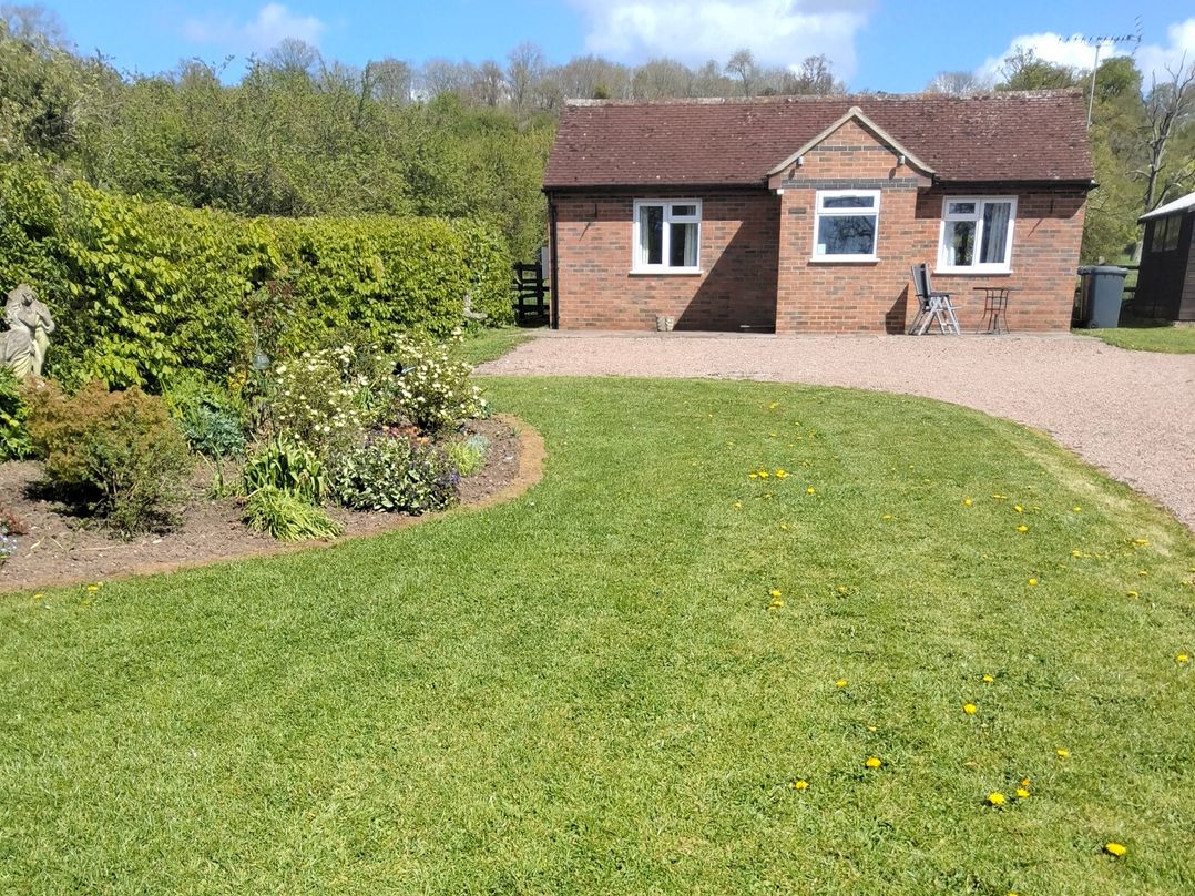 Lawn Lodge