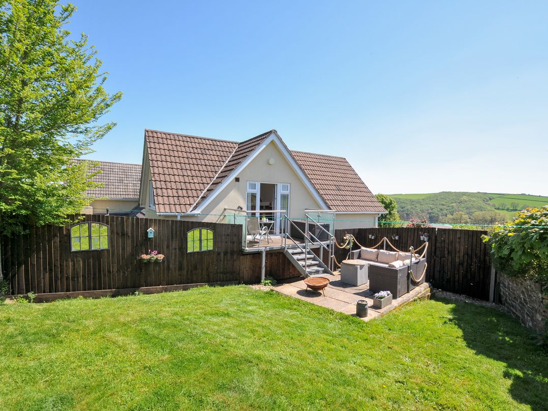 Dog friendly cottage in Launceston, Cornwall - Sleeps 2