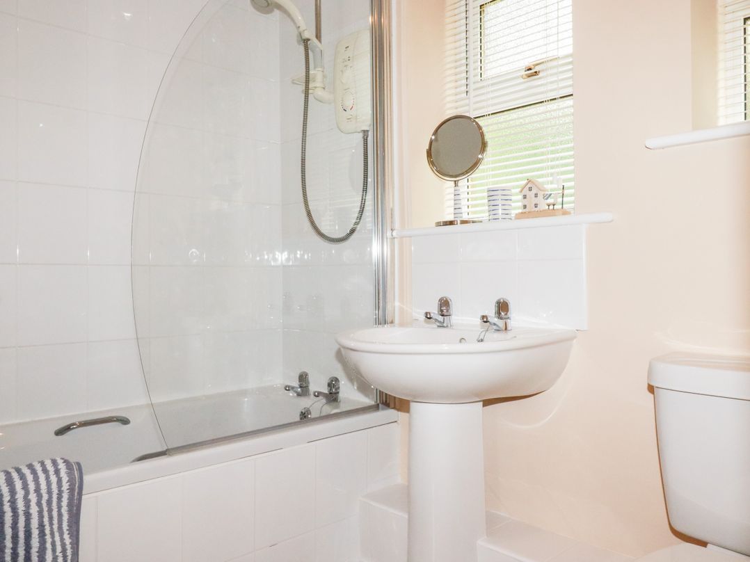 9 Inny Vale Holiday Village