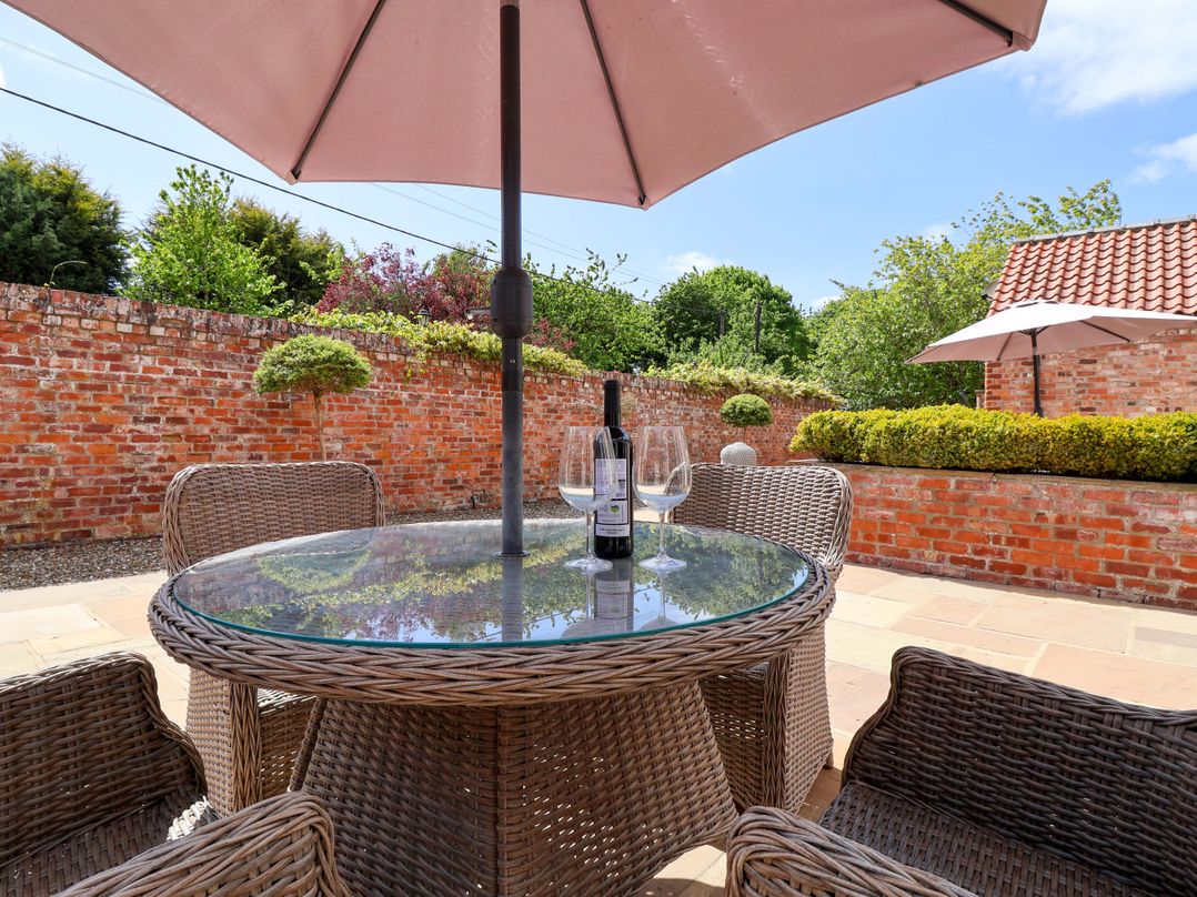 Winsall Court II