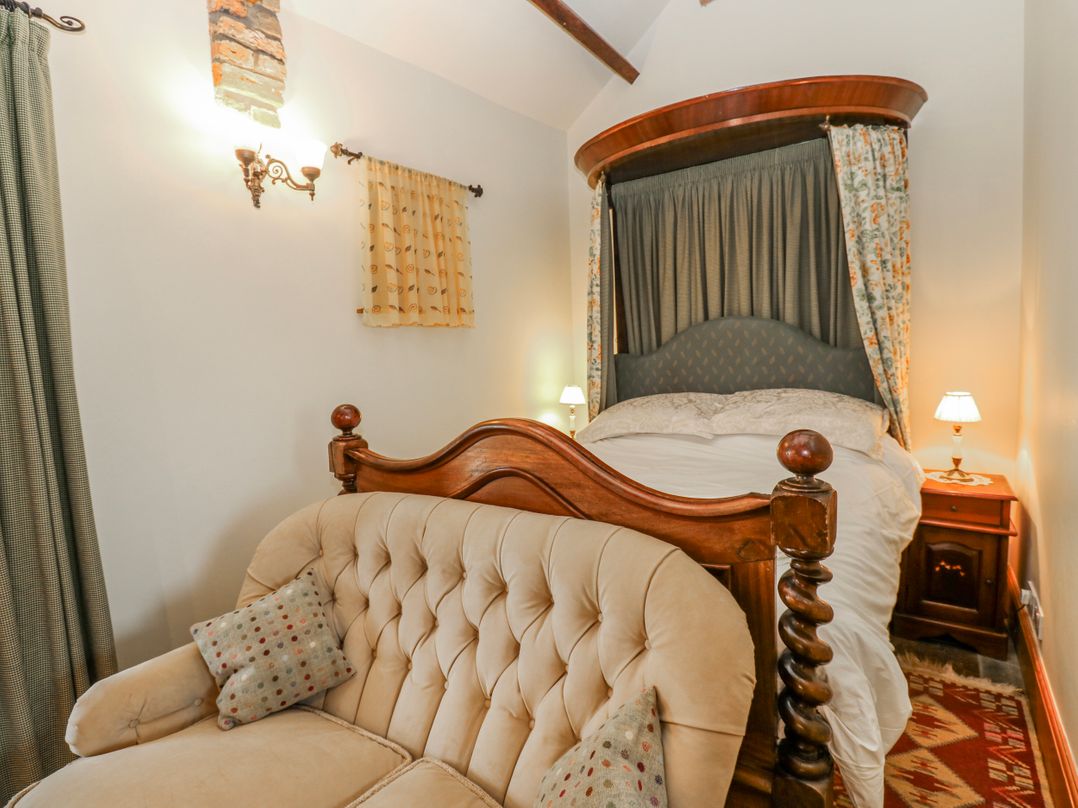Lovesome Cottage