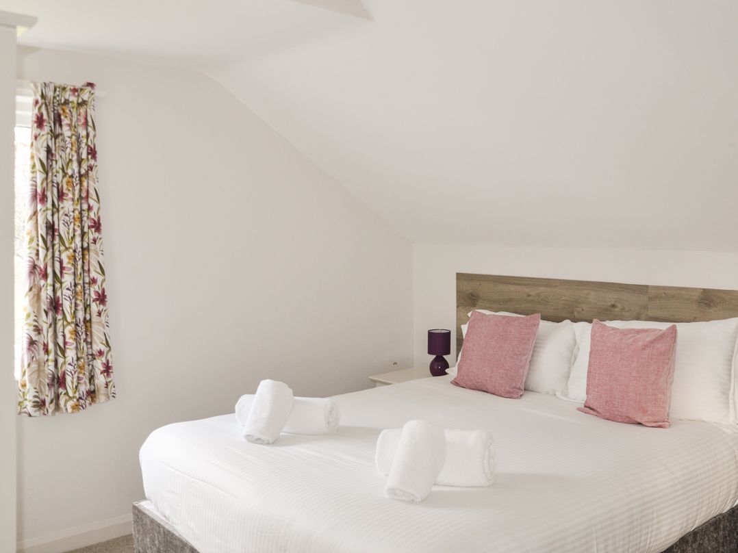 Maple Woodland Cottages in Windermere, Cumbria Cottages & Lodges