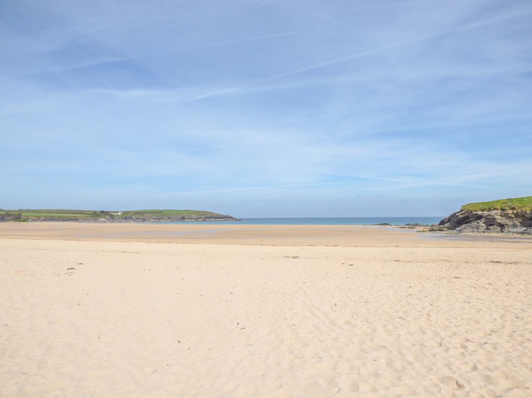 Yellow Sands Apartment 5 in Harlyn Bay, Cornwall | Cottages & Lodges