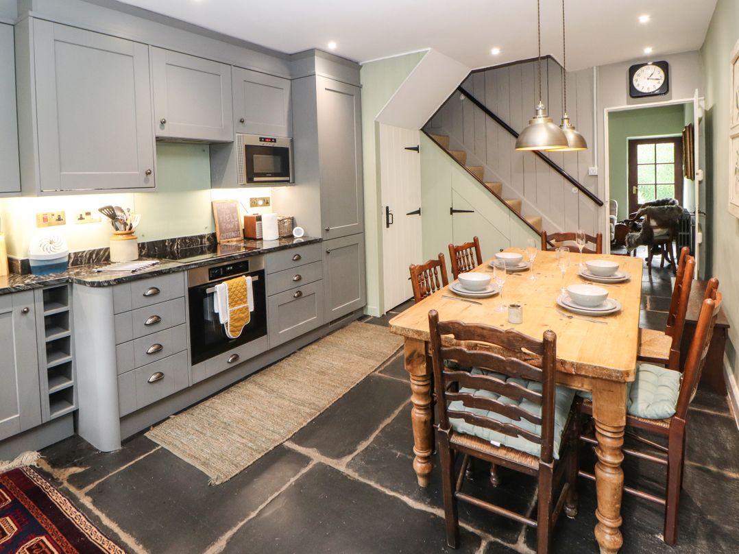 1 Field Foot Cottage