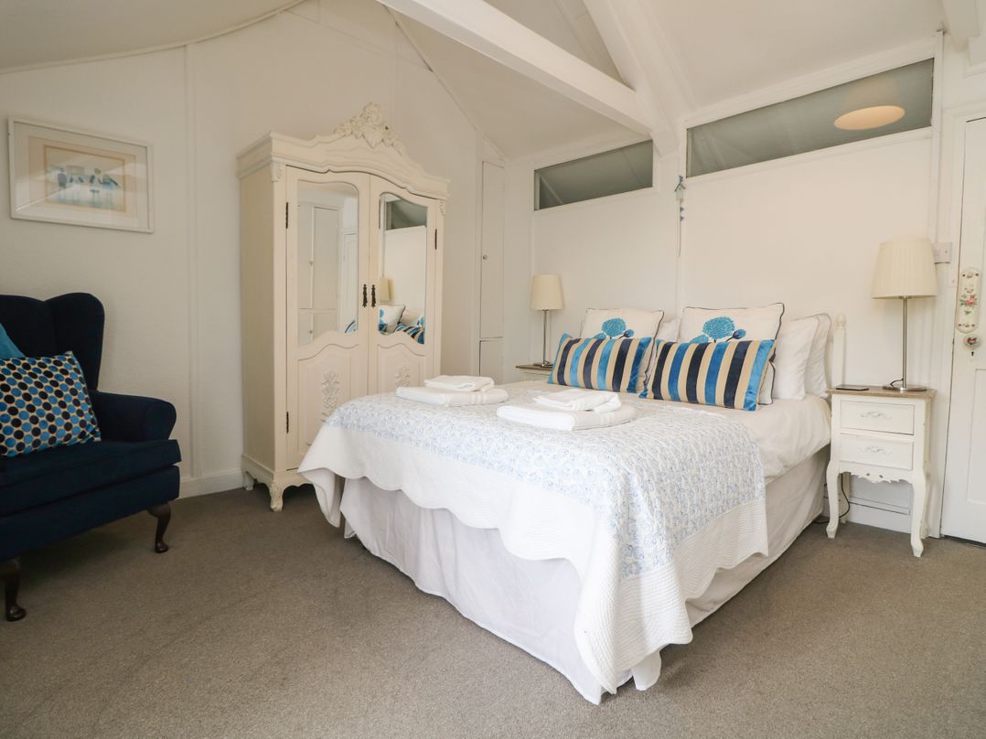 Kerbenetty (Harbour Cottage)