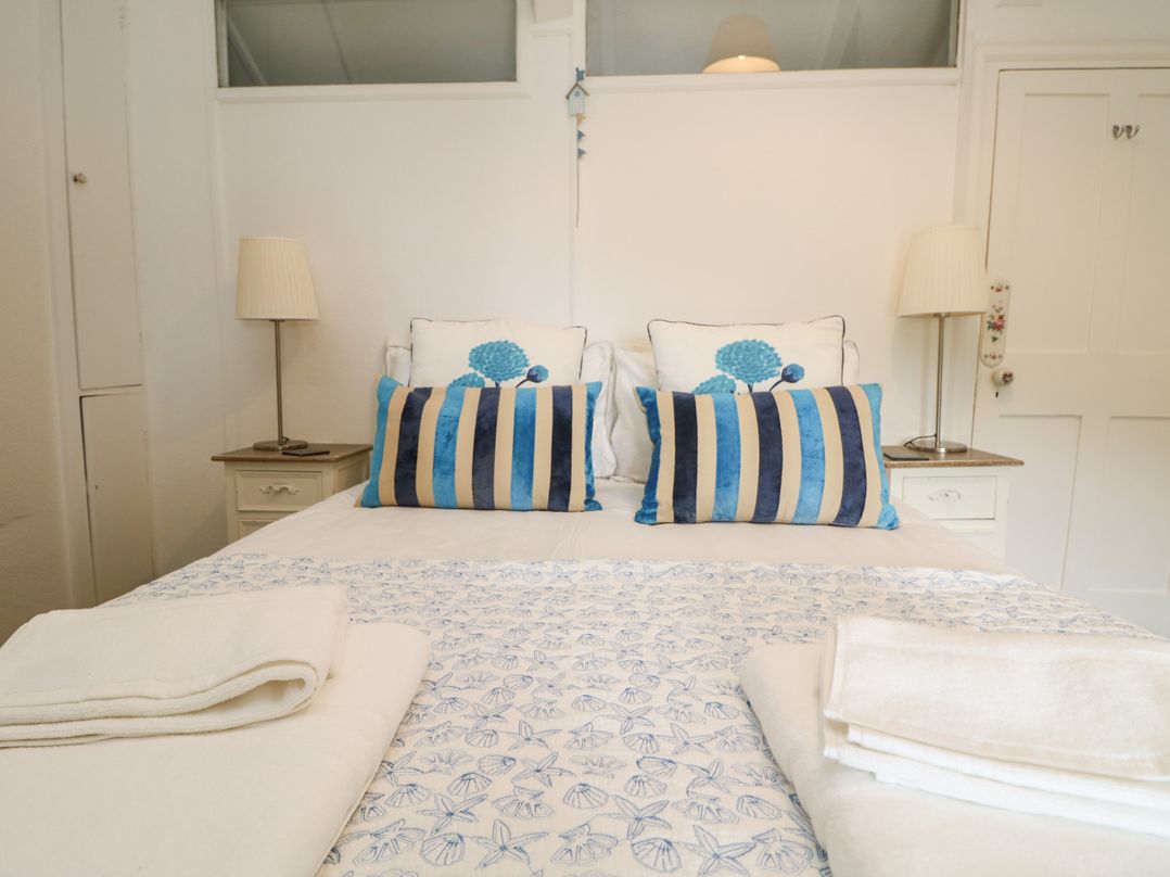 Kerbenetty (Harbour Cottage)