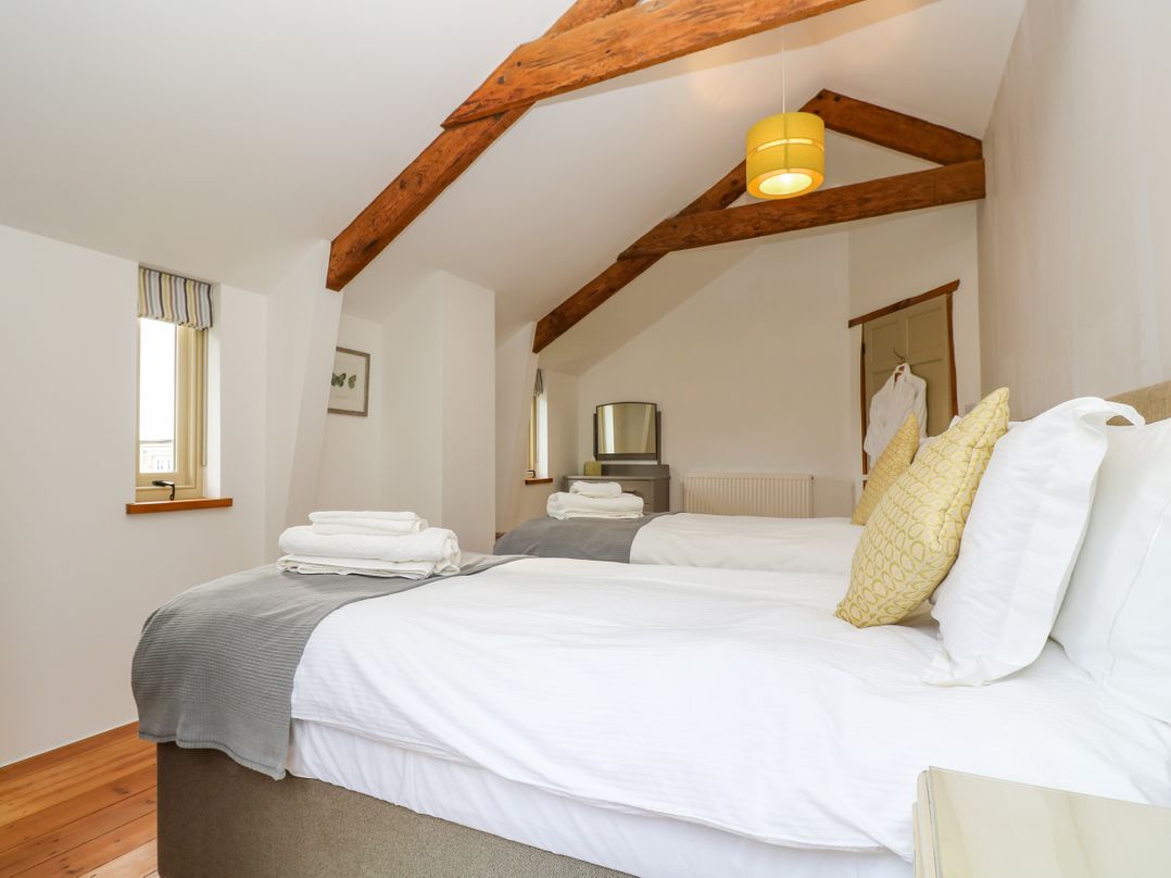 Woodfield Coach House