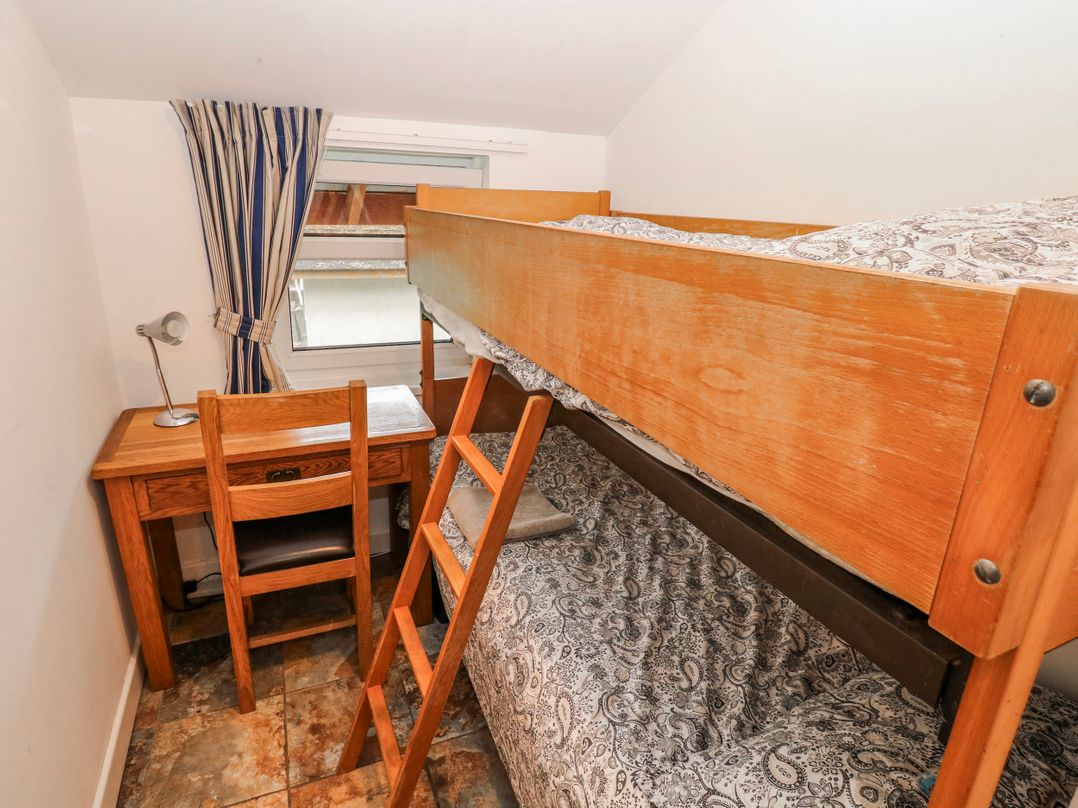 Trelessy Lodge
