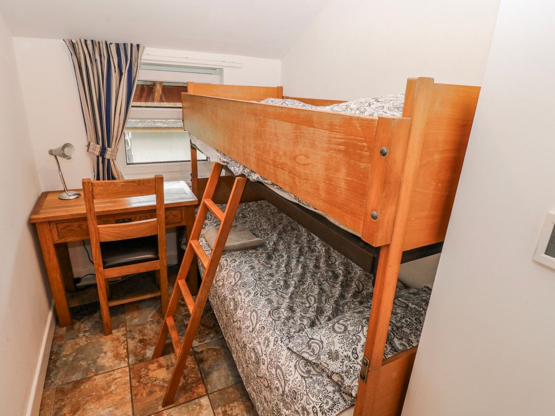 Trelessy Lodge