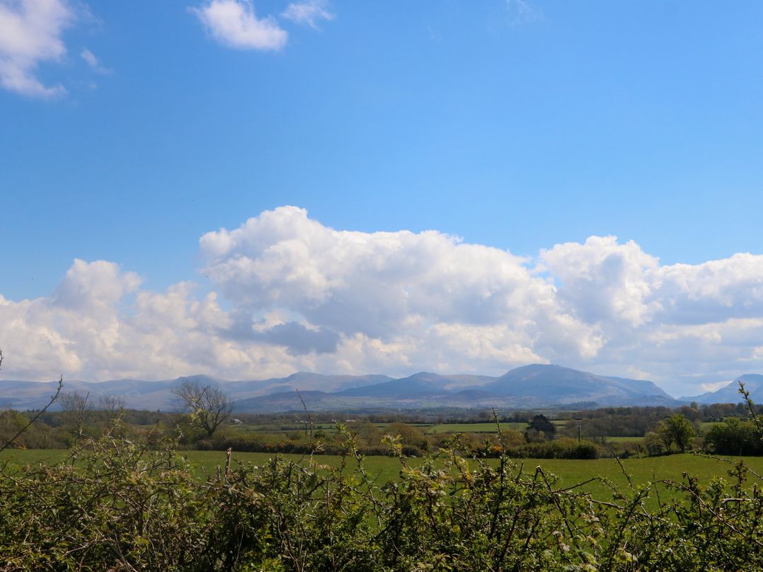 Ty Mawr