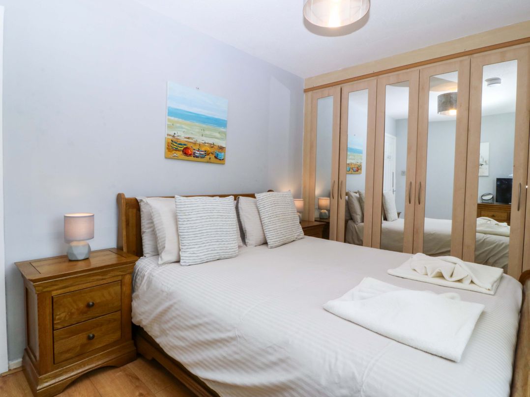 Beach House (Ty Traeth)