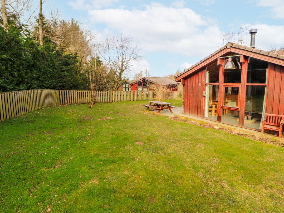 26 Dukes Meadow