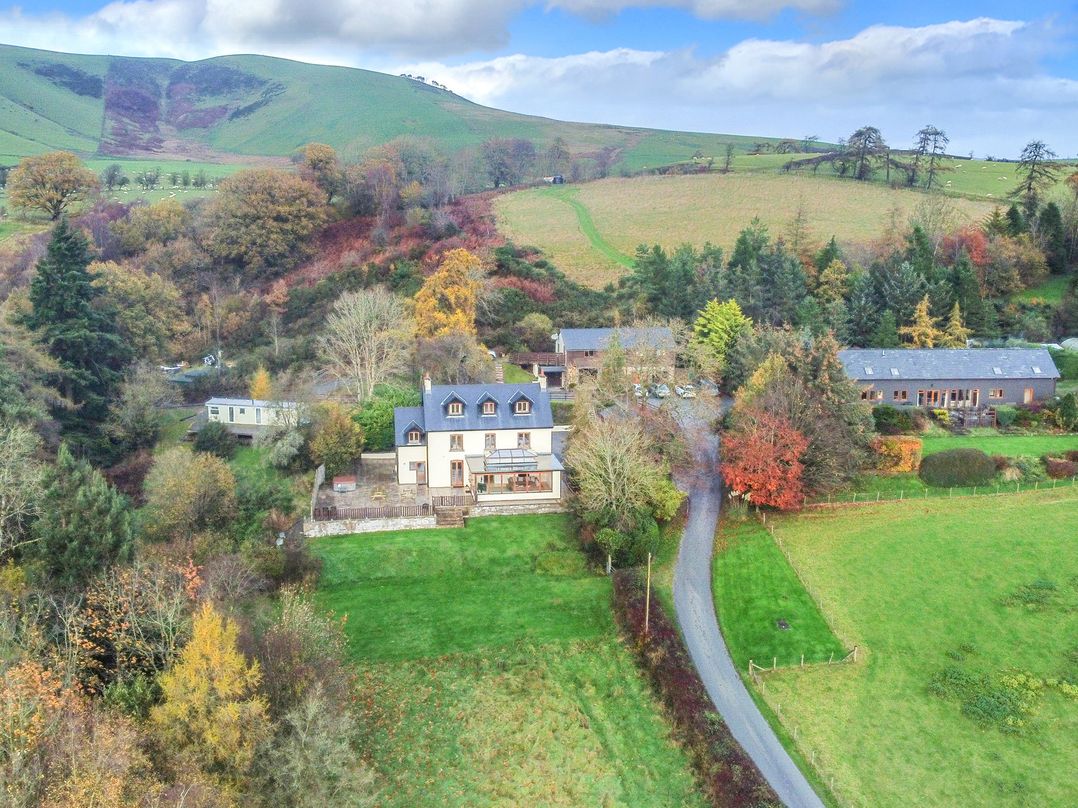 Oakwood House